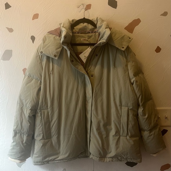 NWT Faherty Chalet Puffer Coat in Sage Green- Multiple Sizes Available - Picture 6 of 16